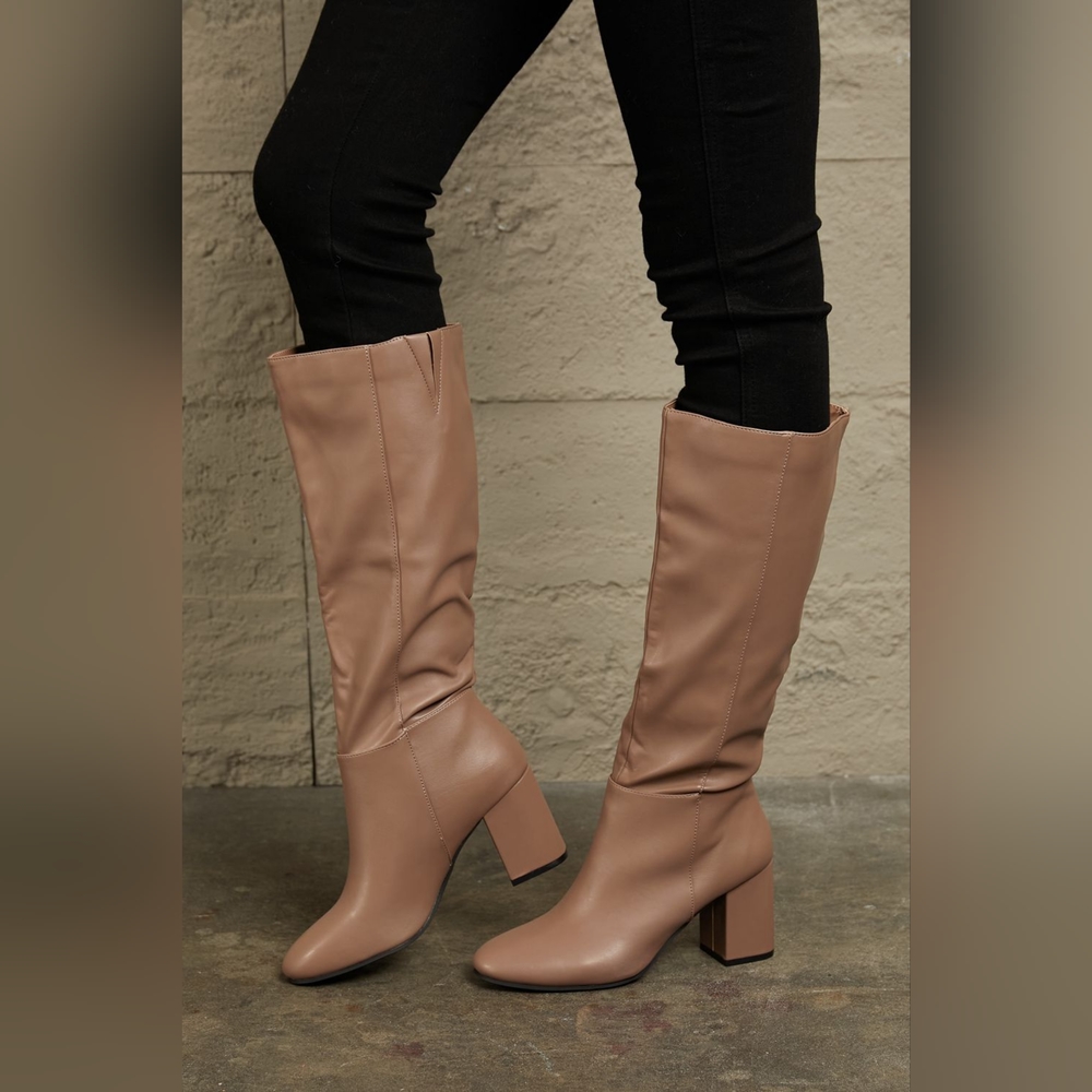 East Lion Corp Designer Women's Mocha Block Heel Knee High Boots - Picture 2 of 5